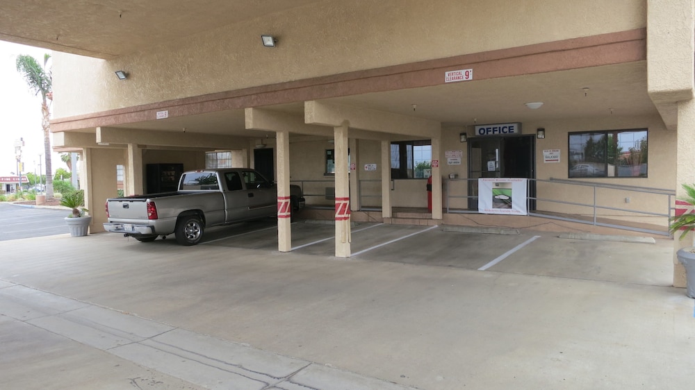Calimesa Inn Motel 41/46