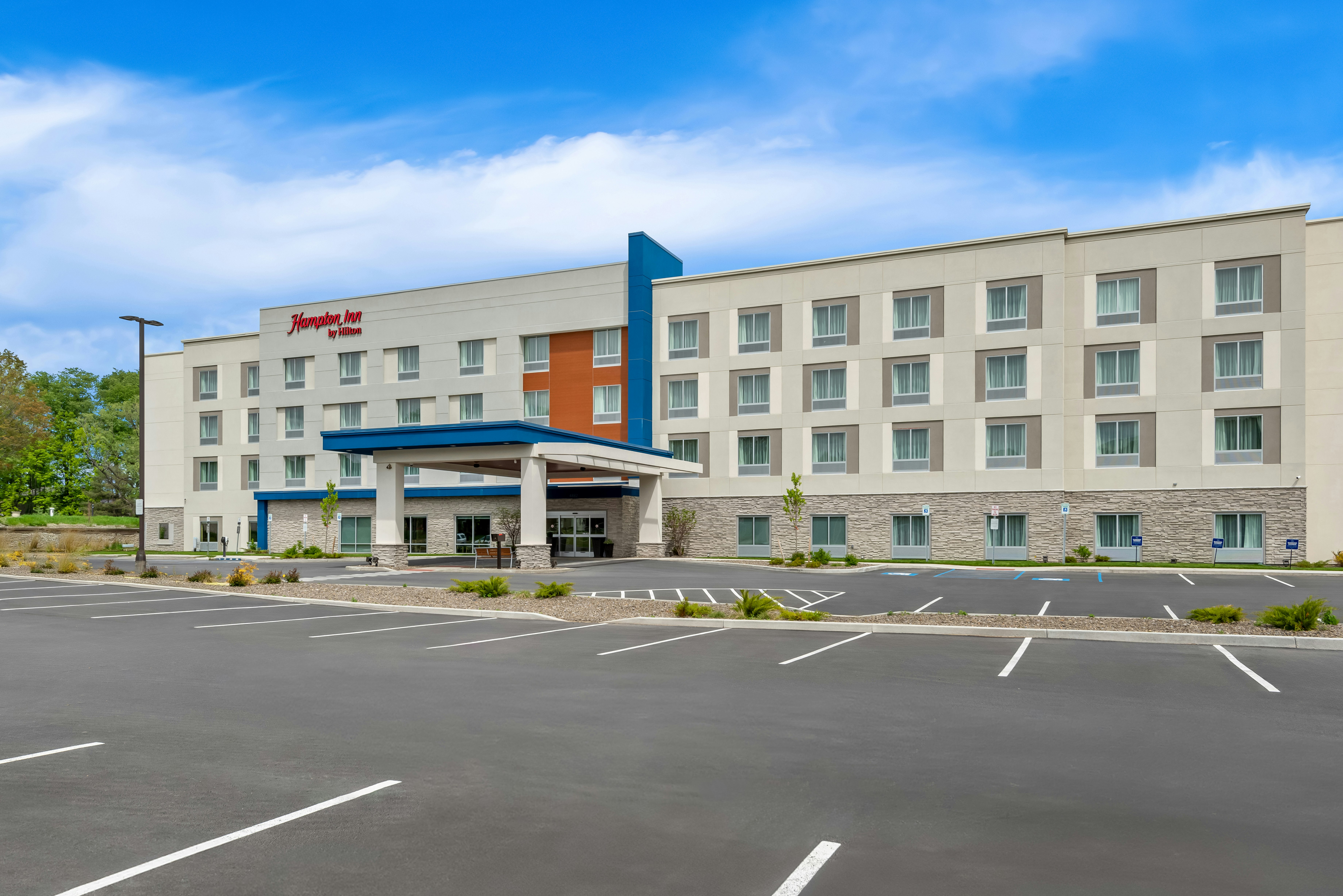 Hampton Inn Cooperstown 23/24