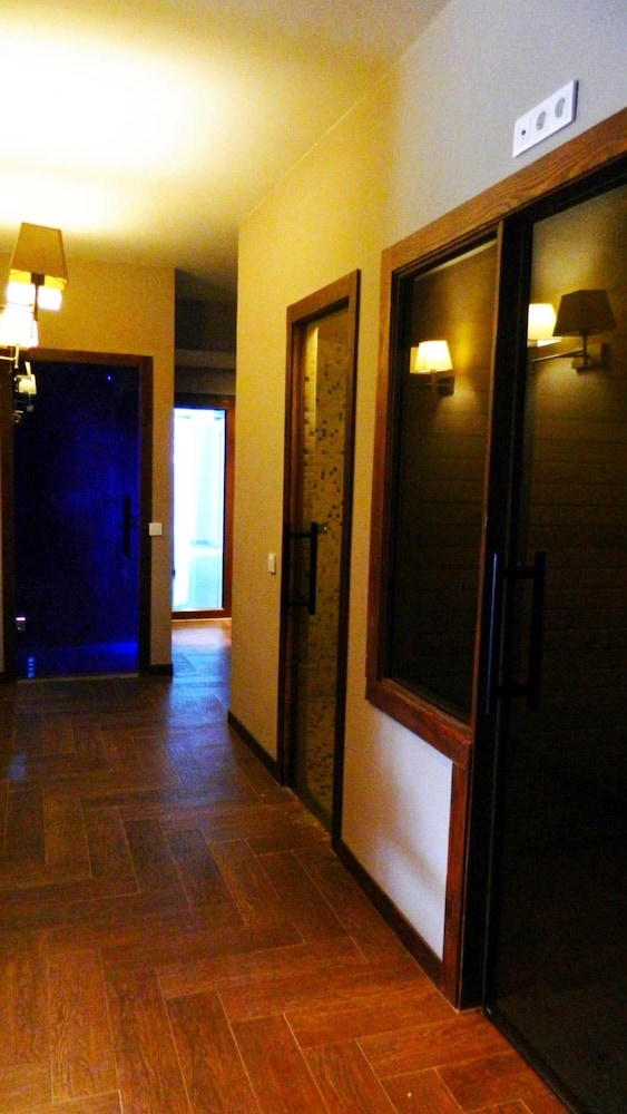 Hotel Liona 34/54