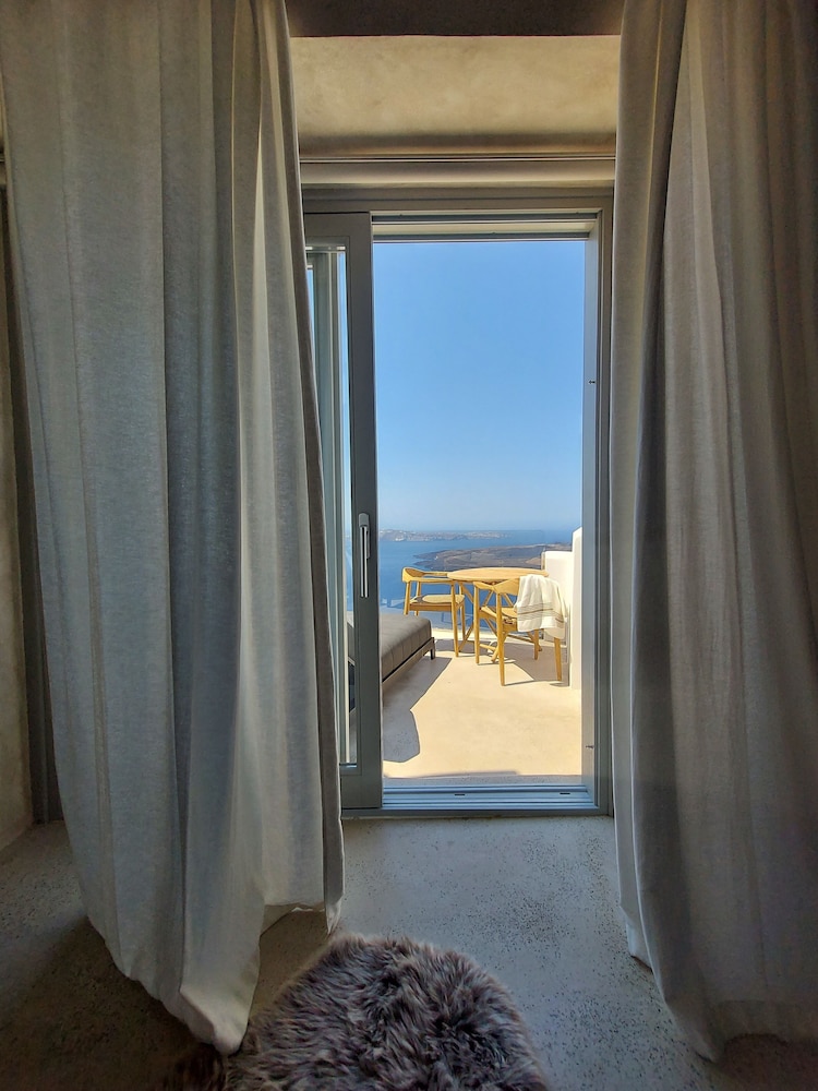 COCOON SUITES 42/68