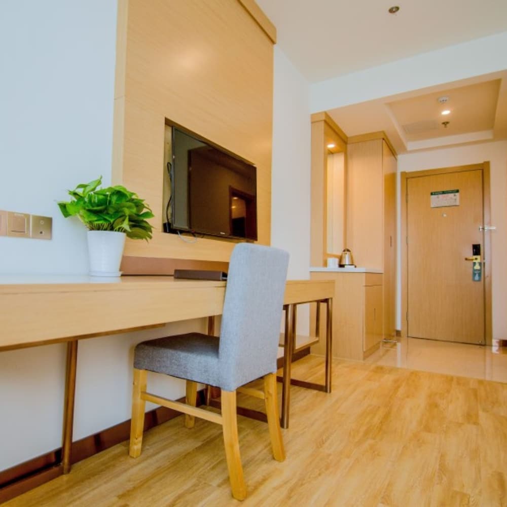 Greentree Inn Nantong Tongzhou Zhangzhishan Town Deli Square Express Hotel 21/29