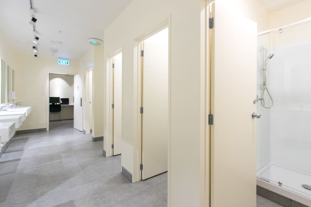 MIXED DORM, 8 BEDS, SHARED BATHROOM