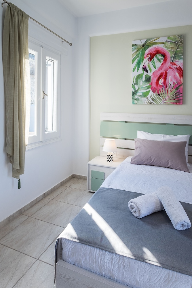 Paros Nereids Villas 10/50
