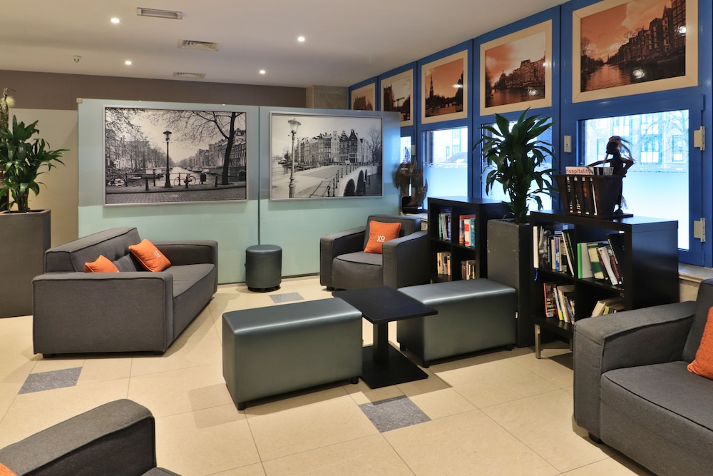 Xo Hotels Blue Square 46/65