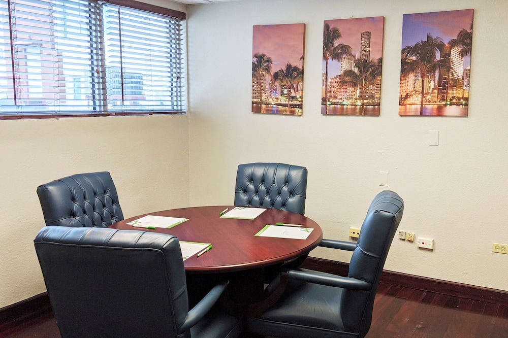 Holiday Inn Port of Miami Downtown Hotel 64/73