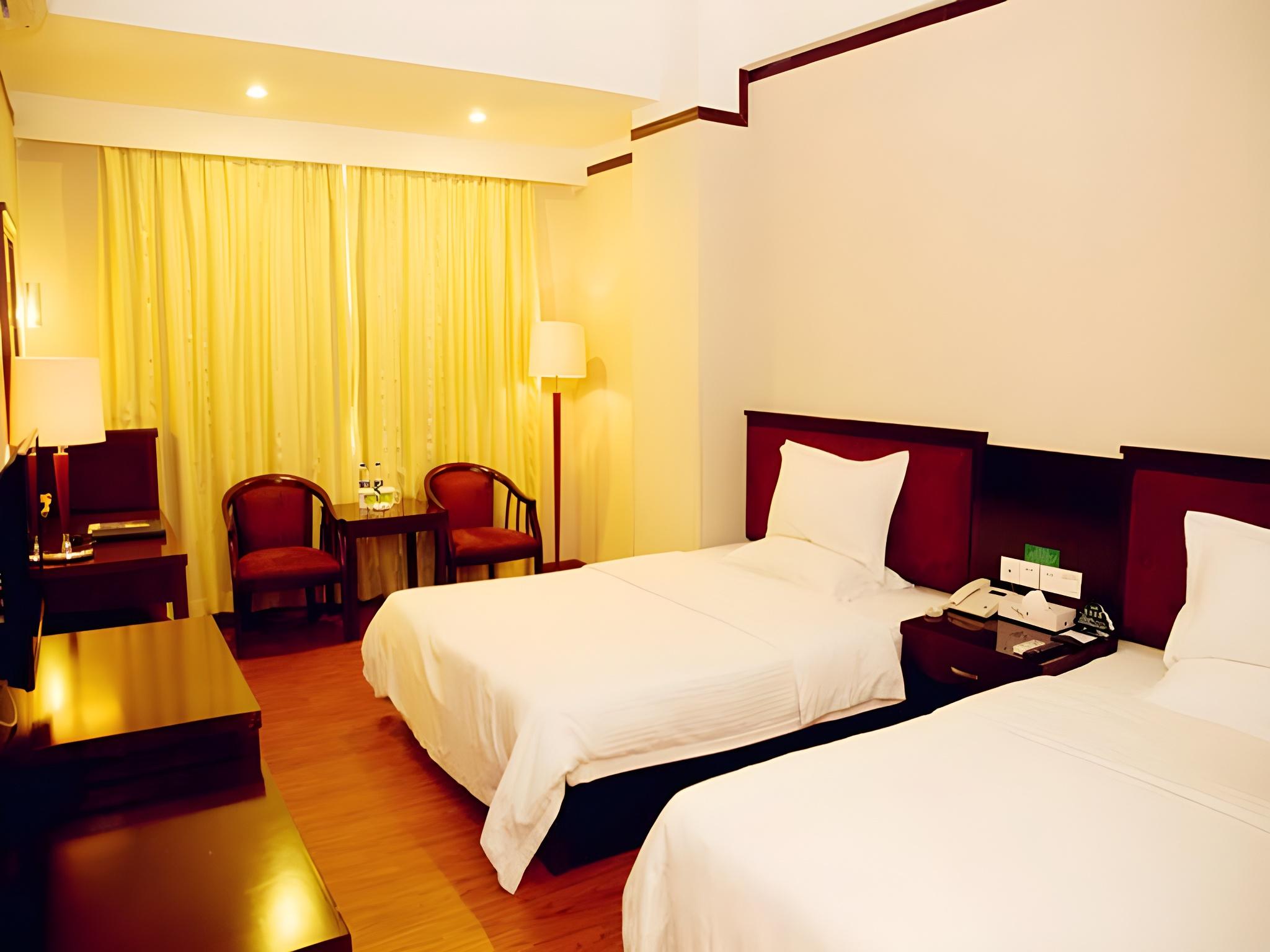 Greentree Inn Zhongshan Nanlang Town Light Rail Station Hotel 9/44