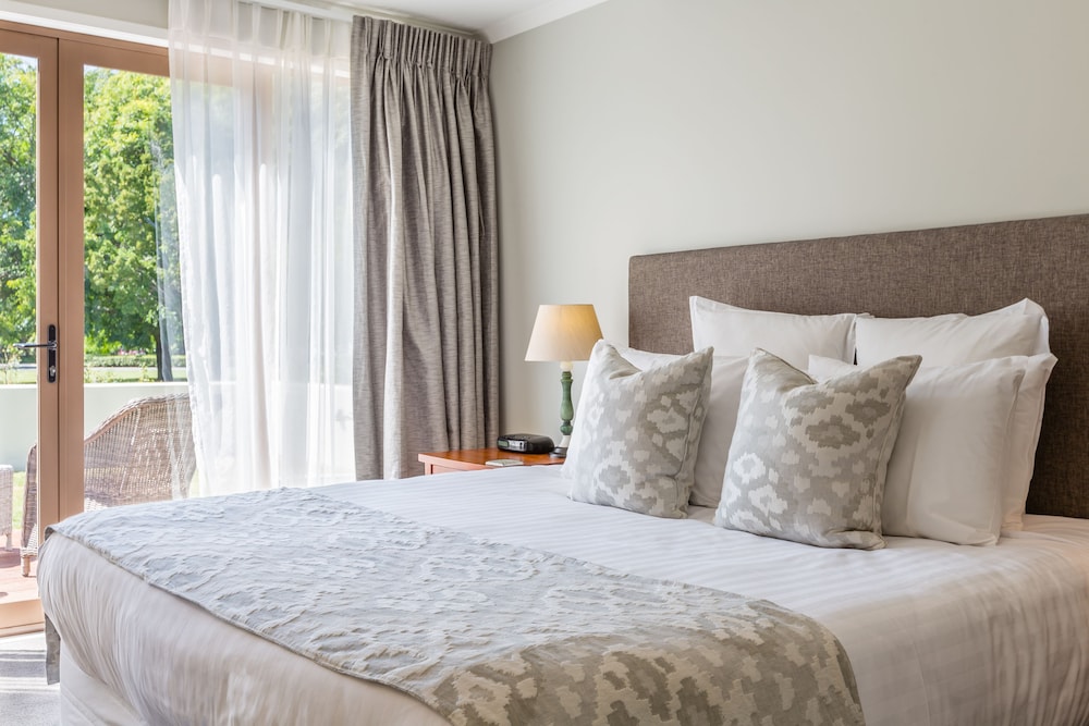 Ladies Wellness, Junior Suite, Queen Bed