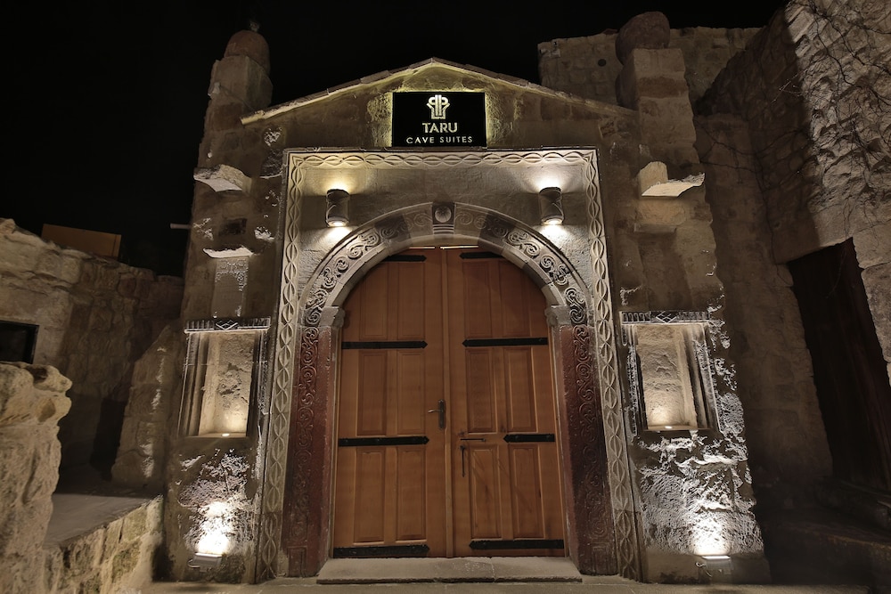 Taru Cave Suites 14/50