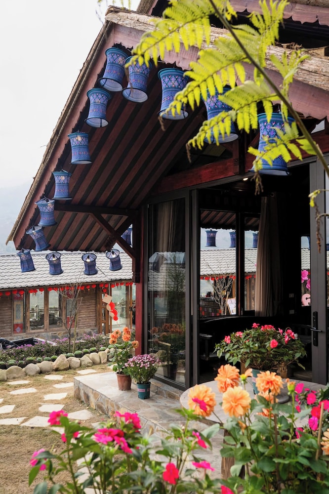 Sapana Mountain Retreat 2/50