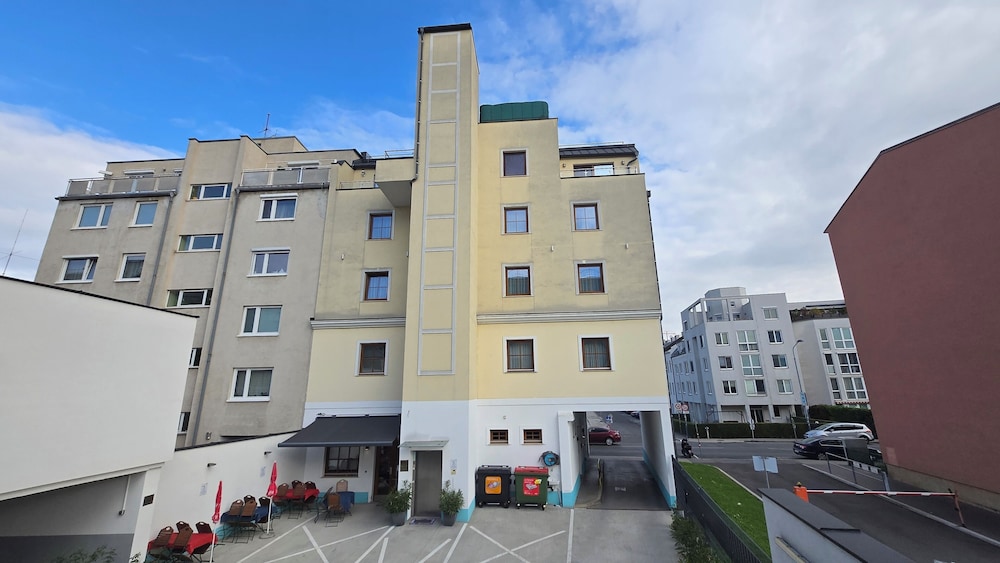 Hotel Konig 1/71