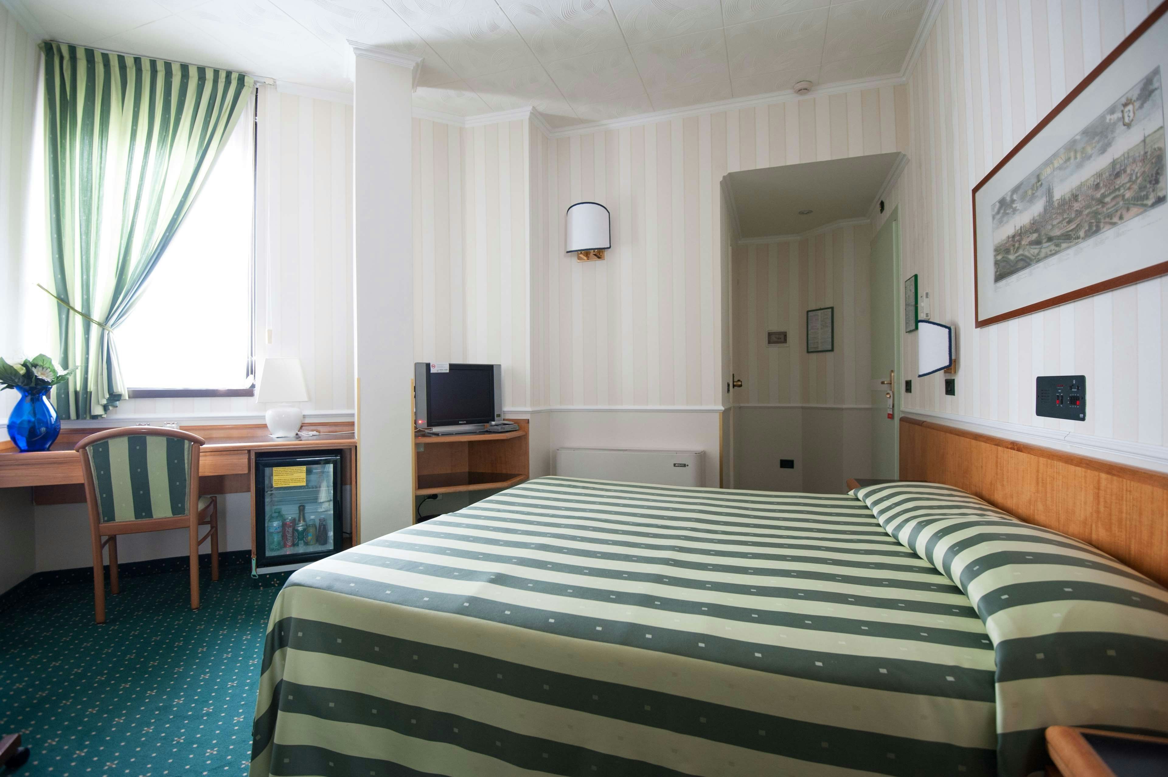 Flora Hotel Milan 12/49