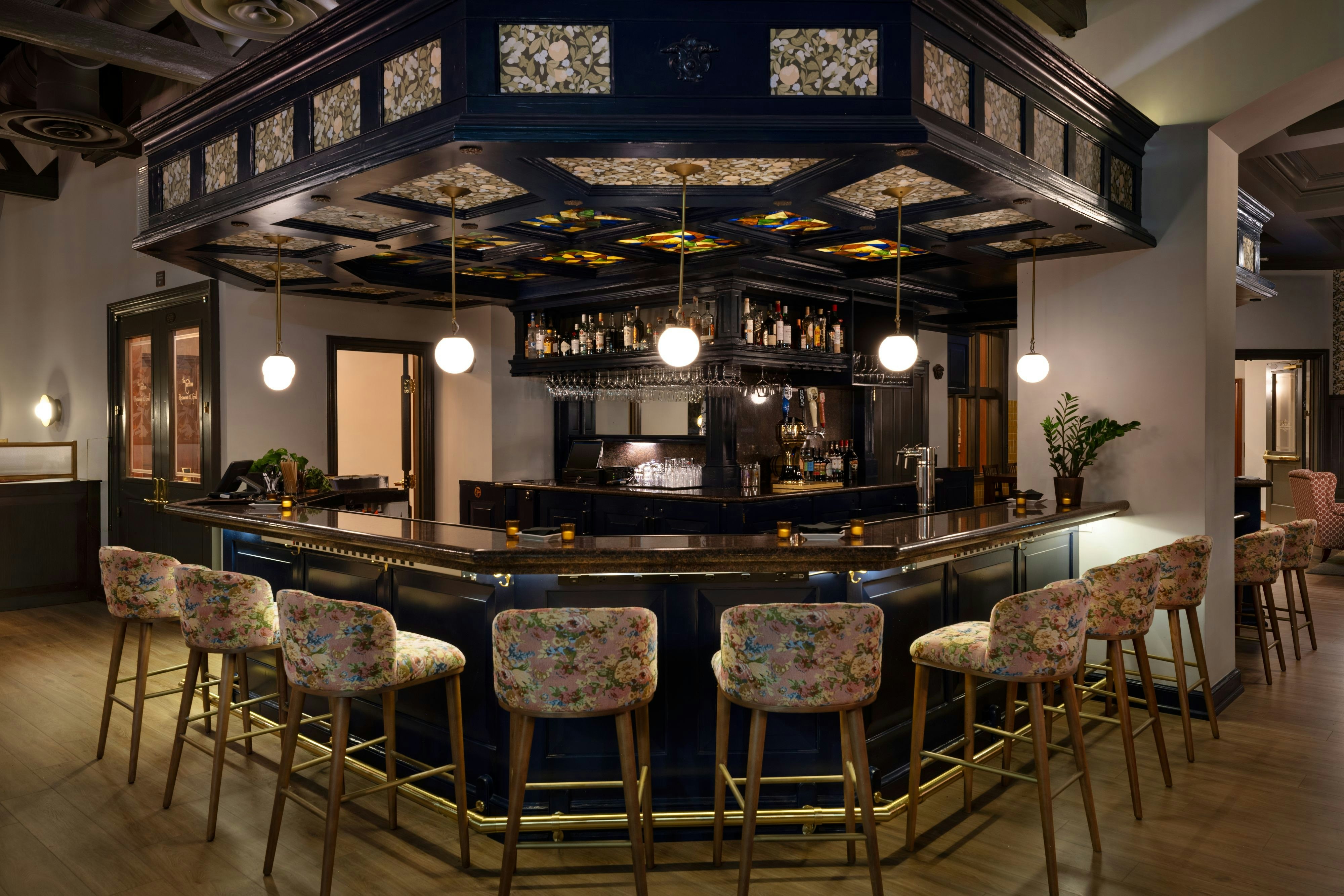 Carlton Hotel 43/60