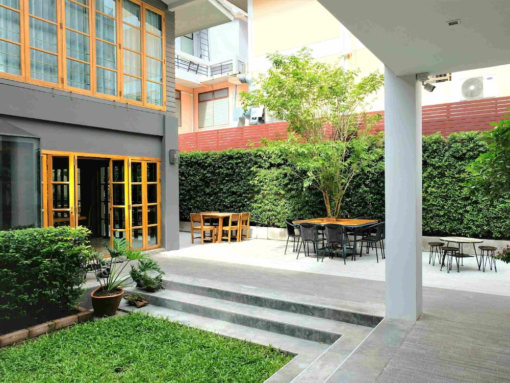 Vali Villa Bangkok 41/50