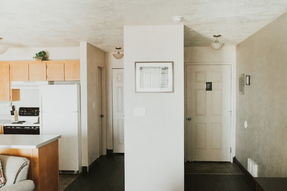 Nye Beach Condos At Pacific Crest 50/50