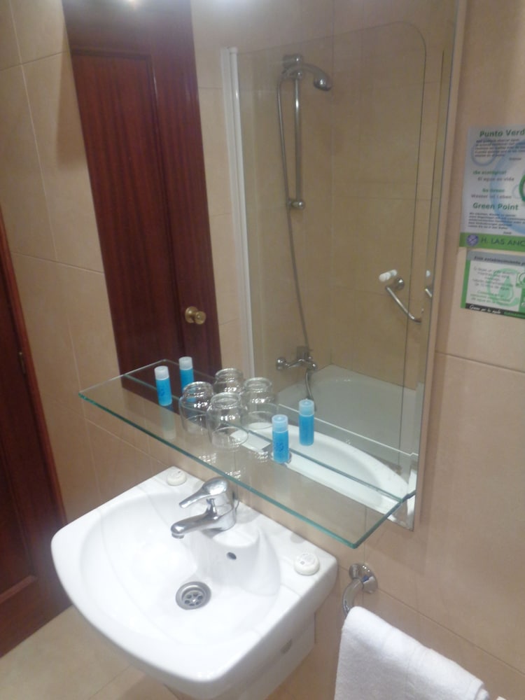 Hotel Las Anclas 20/48