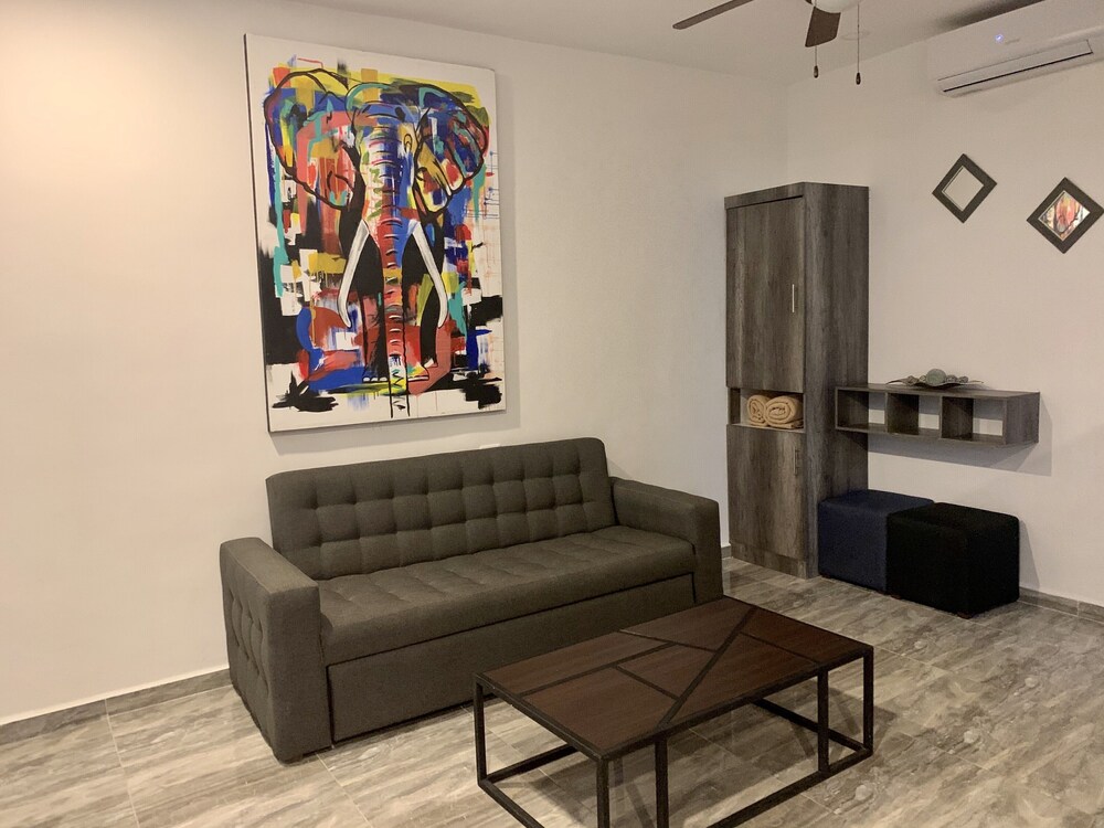 SILVERSANDS Hotel Boutique 5Th Ave 45/68