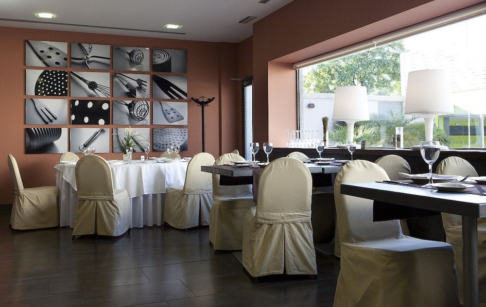 Hotel Vertice Aljarafe 47/64