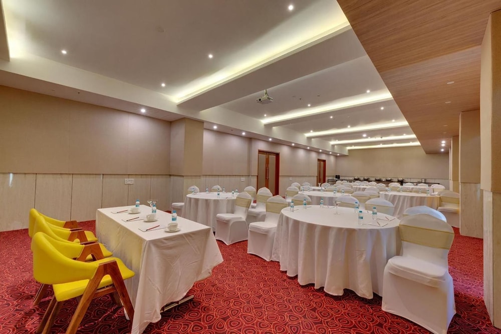 Viola Beacon Resort Lonavala 21/24