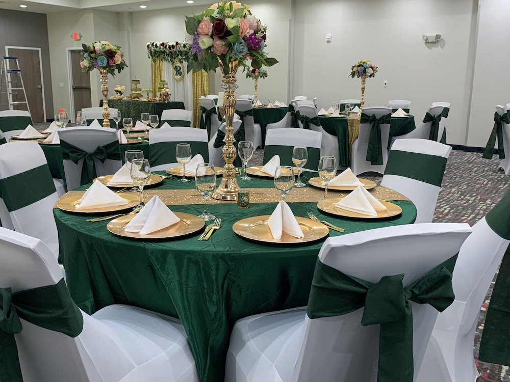 Hampton Inn and Suites Houston East Beltway 8 35/58