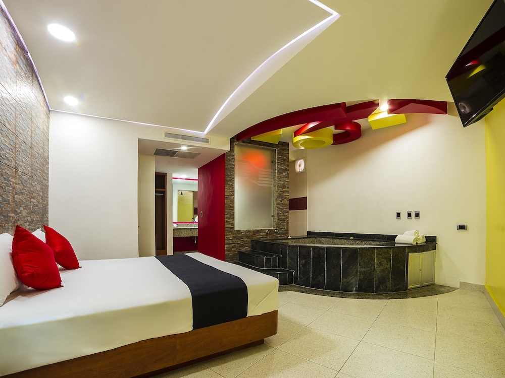 Capital O Hotel Verona 5/48