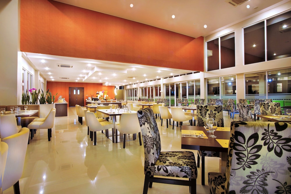 Aston Bogor Hotel & Resort 69/90