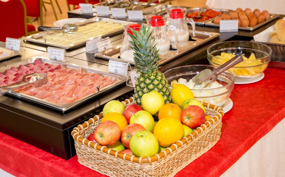Best Western Cavalieri Della Corona Hotel 43/55