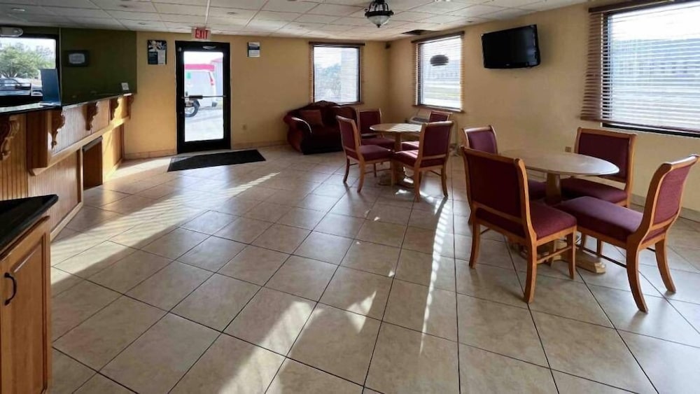 Motel6 Abbeville, AL 23/36