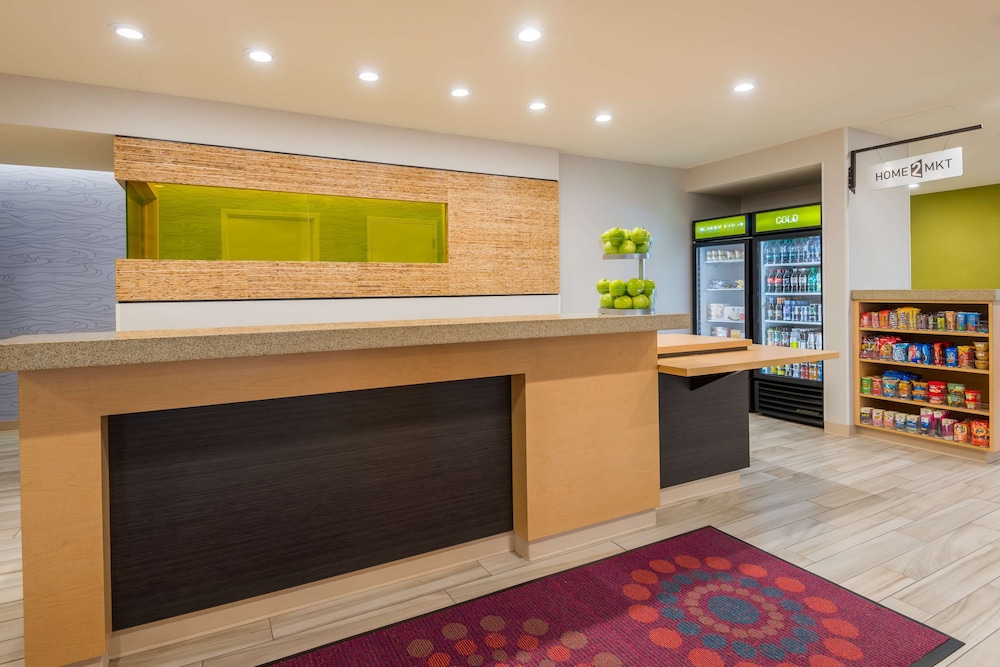 Home2 Suites By Hilton Buffalo Airport/Galleria Mall 7/44