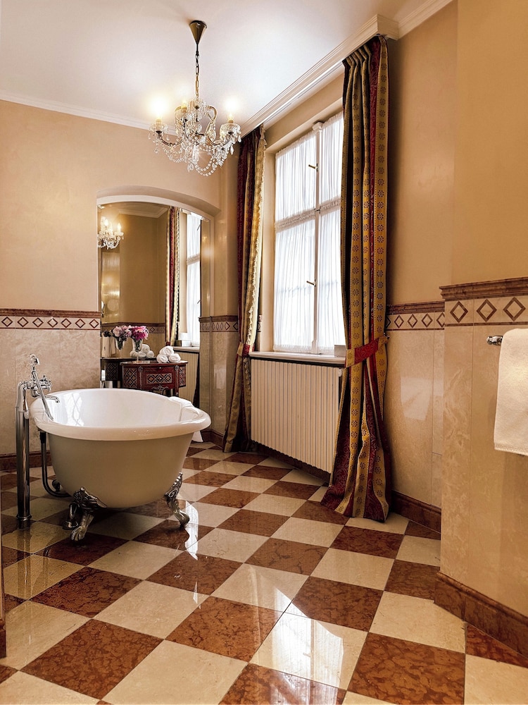 Alchymist Prague Castle Suites 40/42