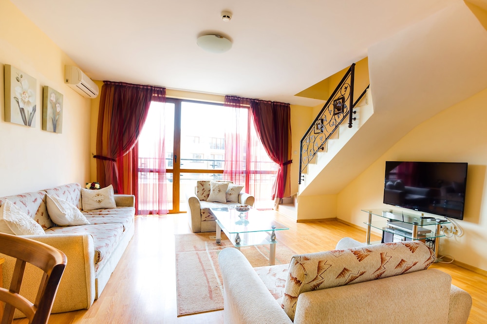 TSB Sunny Victory Apartments 37/72