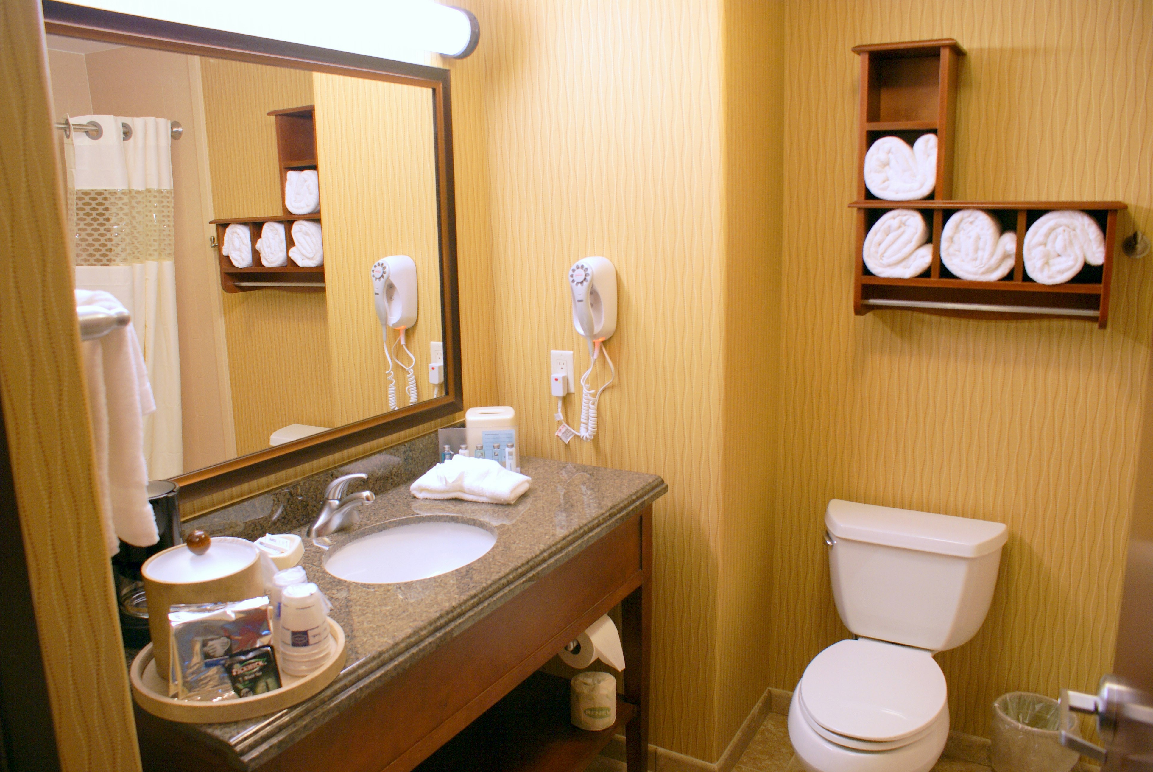 Hampton Inn And Suites Brenham 48/48