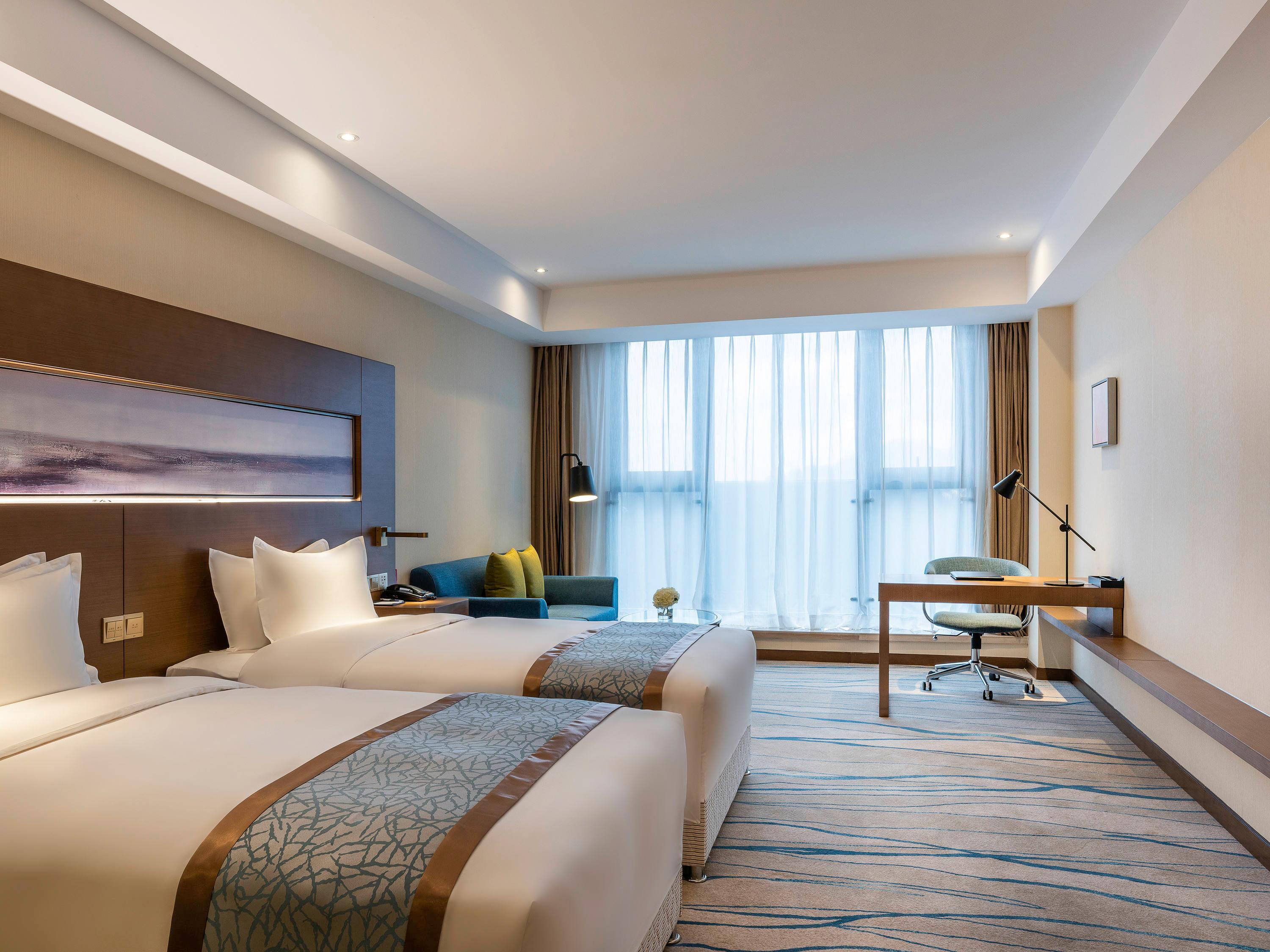 Deluxe, Twin Beds, Executive Level