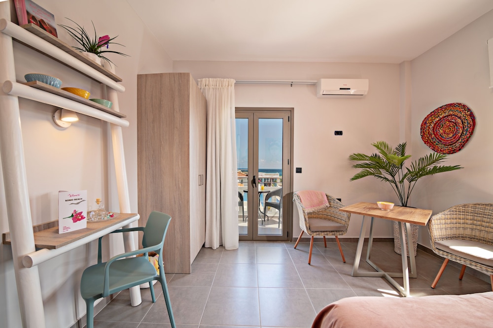 Sonio Beach Hotel 34/57