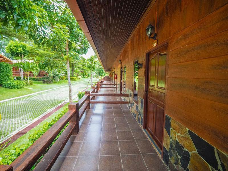 The Canal Garden Resort 50/60