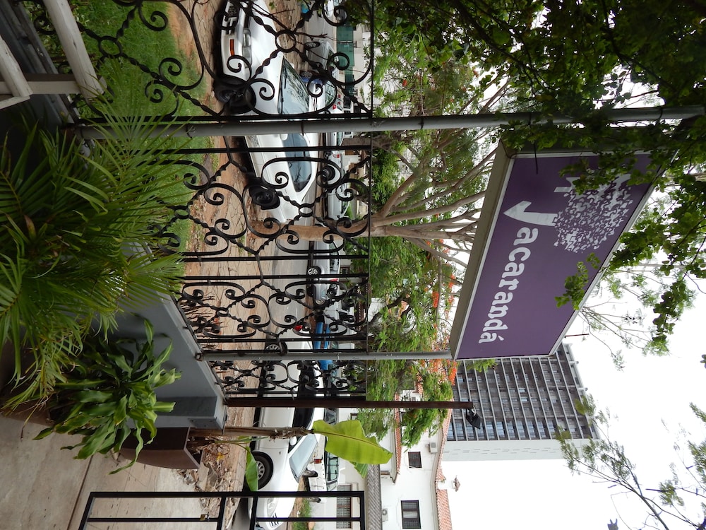 Jacaranda Guesthouse 1/31