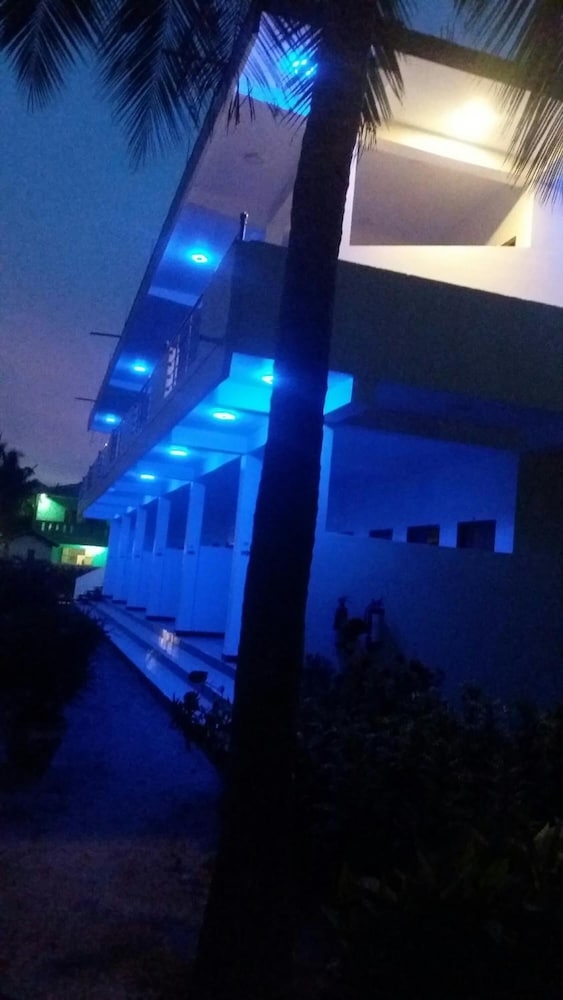 Sea Zone Hotel Nilaveli 8/49