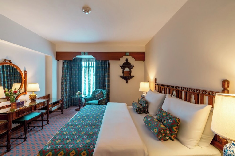 Serena Hotel Faisalabad 32/71