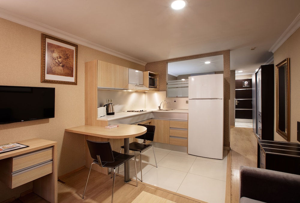 Gallery Residence And Boutique Hotel 57/72