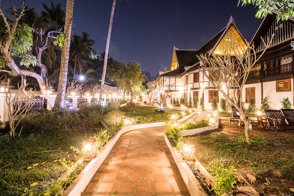 Royal Peacock Boutique Hotel 31/39