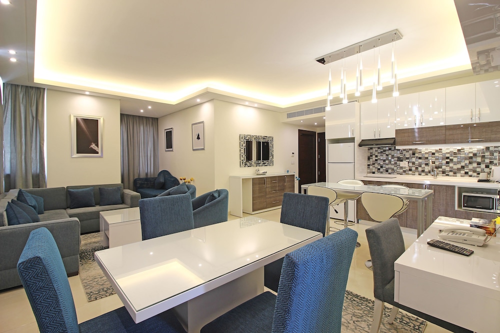 Palm Ville Suites 32/46