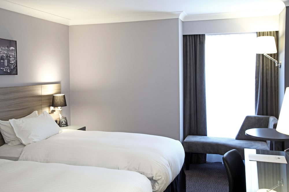 Doubletree By Hilton Hotel Bristol City Centre Ex Ramada Bristol City 22/82
