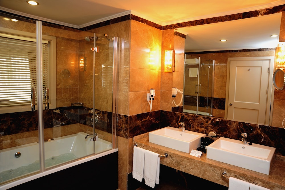 Dream Hill Business Deluxe Hotel Asia 23/26