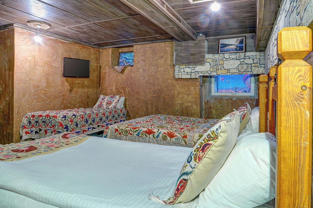 Atax Cave Hotel 19/50