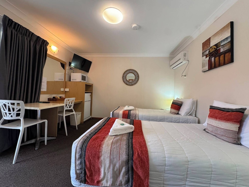 KARUAH MOTOR INN 13/59