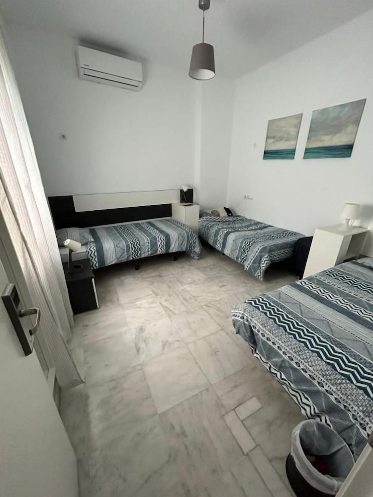 The Spot Central Hostel 19/48