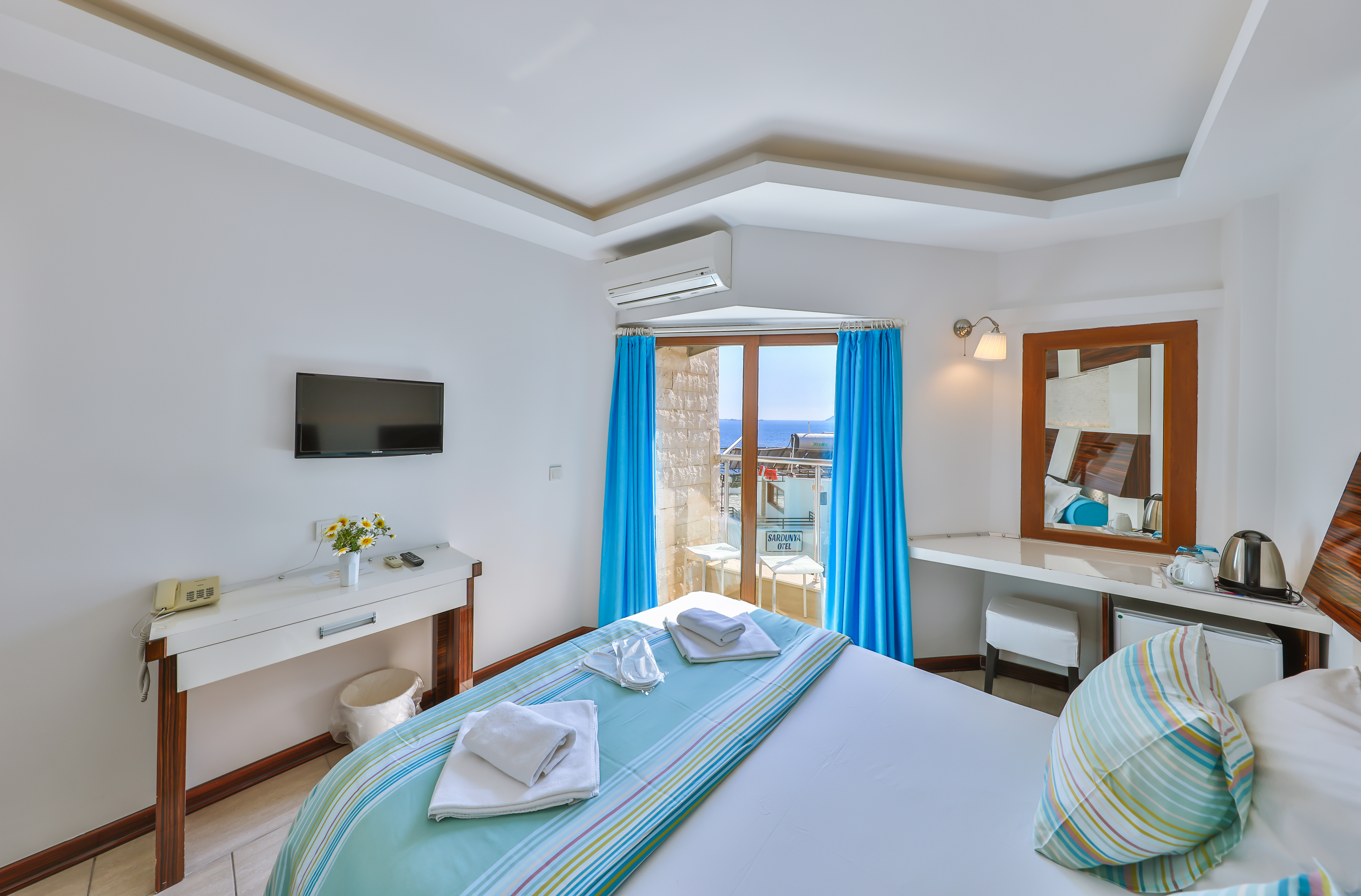 Sonne Hotel 7/49
