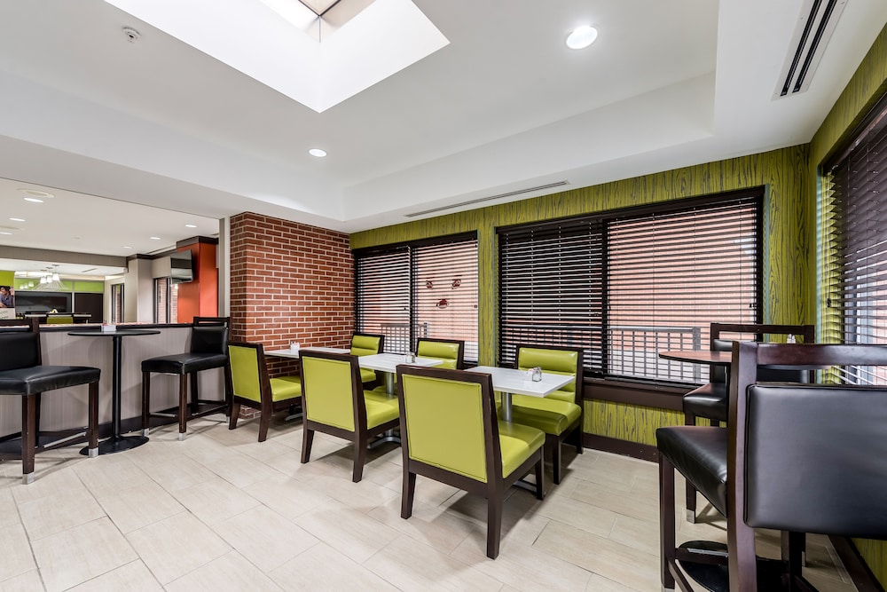 Holiday Inn Indianapolis Downtown 34/47