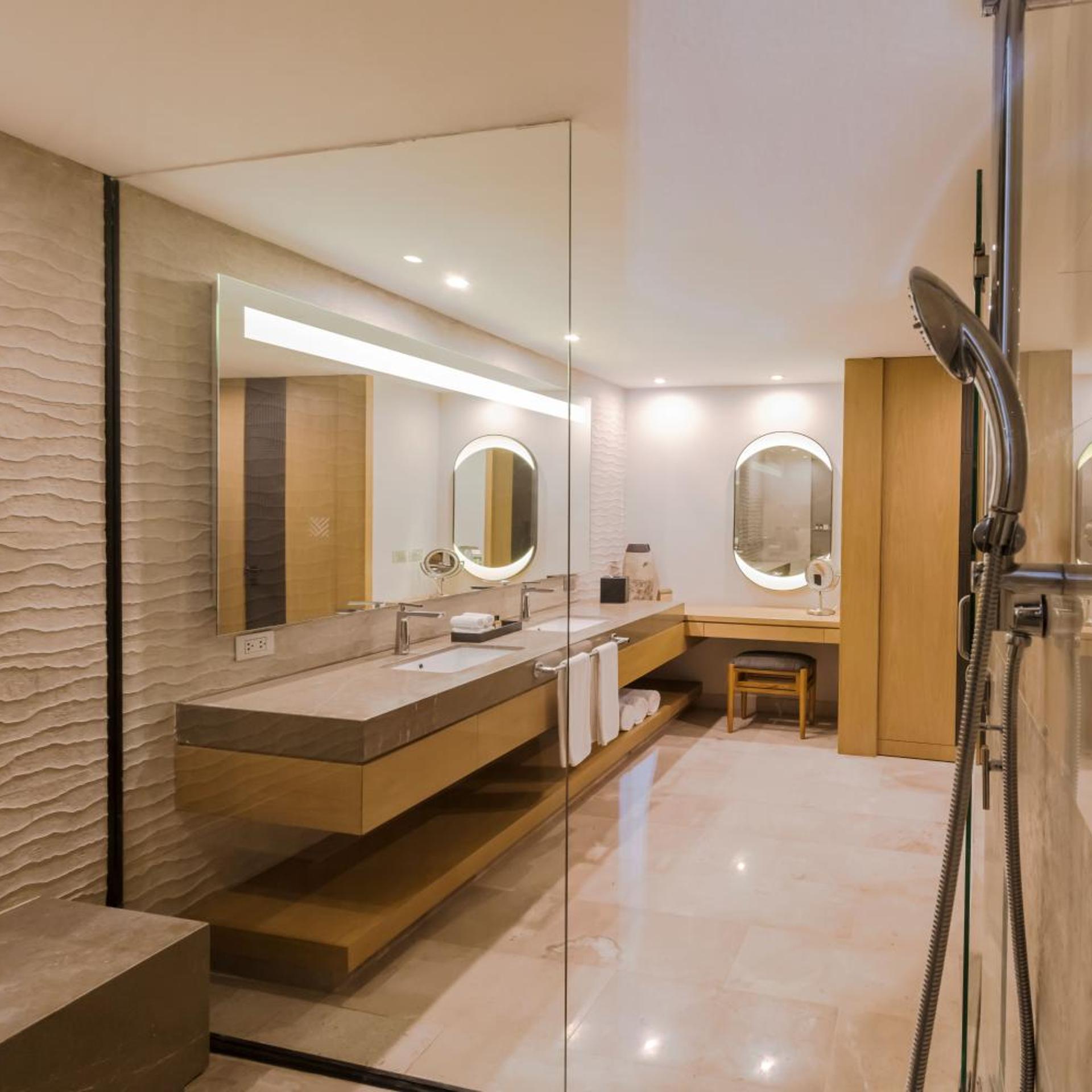 Serenity, Swim Out, Romance, Club, Junior Suite, Ocean Front، Haven Riviera Cancun Resort & Spa All Inclusive - Adults Only 2/3