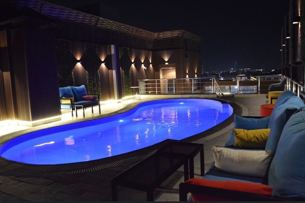 Signature Guest Hotel 25/50