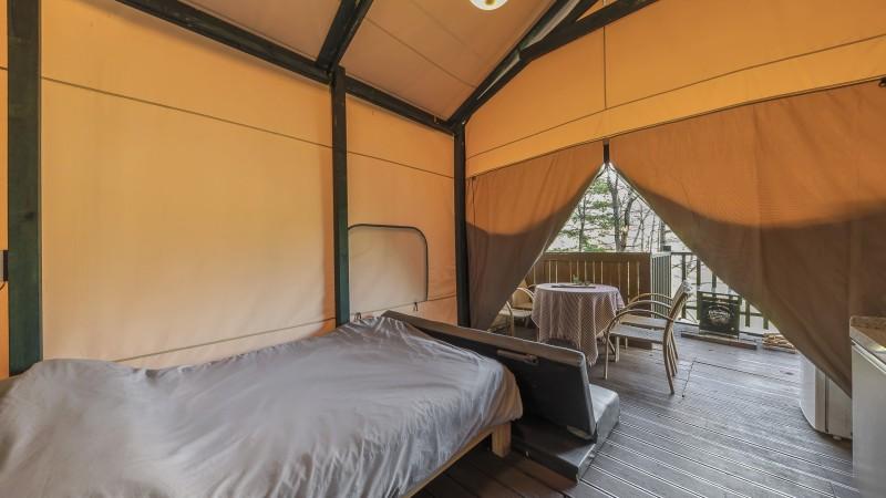 Glamping, Platinum, Double Bed, Sofa